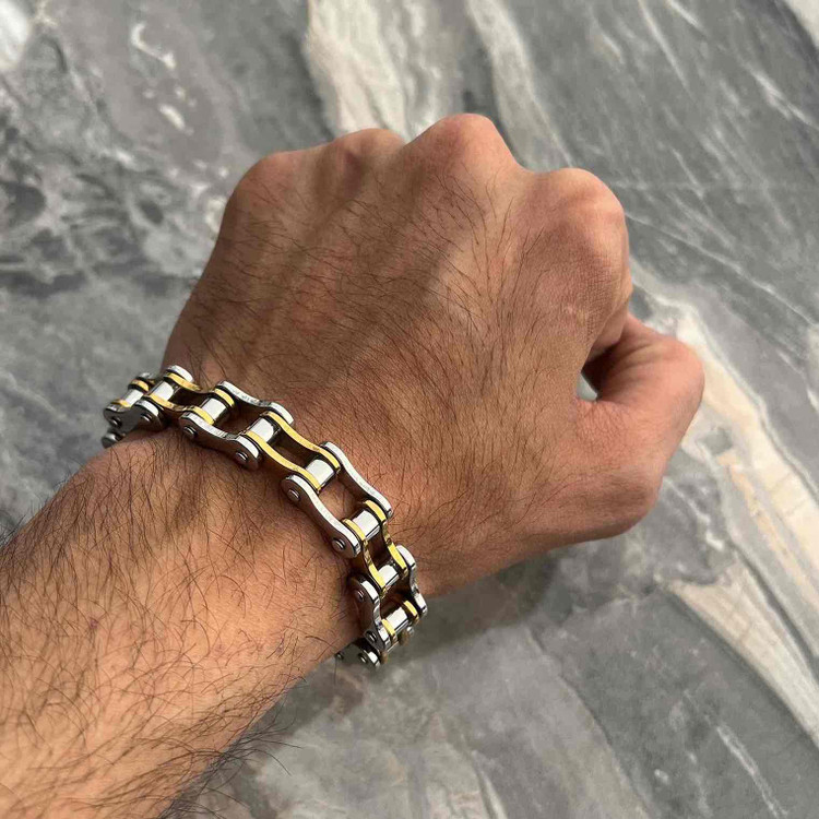 دستبند طرح زنجیر موتور