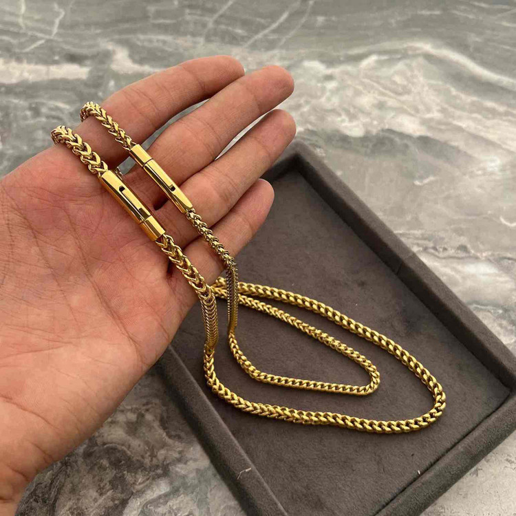 گردنبند کارتیر ۴ وجهی قفل اصلی